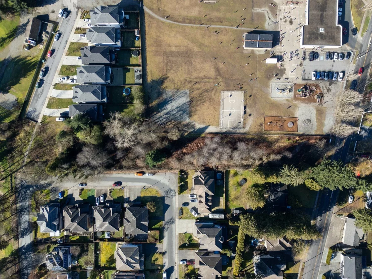 Dining Area Photo of 20886 River Road, Maple Ridge, BC
