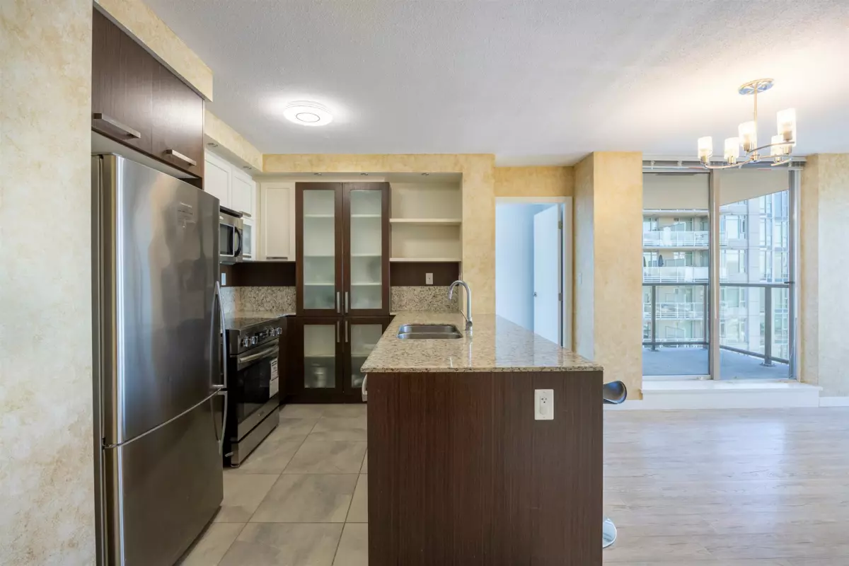 Dining Area Photo of 1603 2980 Atlantic Avenue, Coquitlam, BC