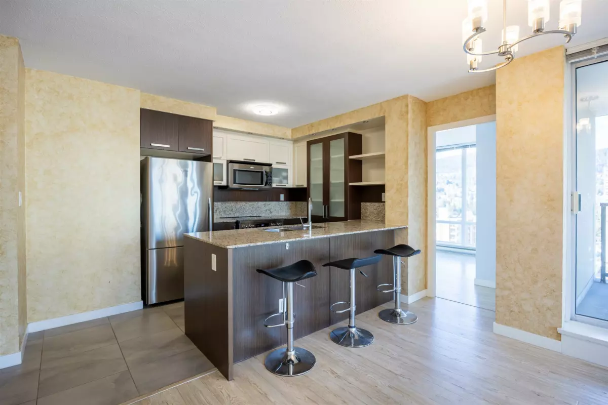 Kitchen Island Photo of 1603 2980 Atlantic Avenue, Coquitlam, BC