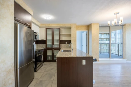 1603 2980 Atlantic Avenue, Coquitlam, BC