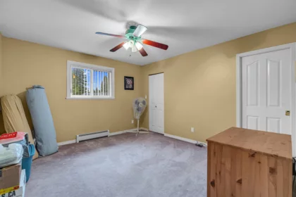 Hallway Photo of 15878 99a Avenue, Surrey, BC