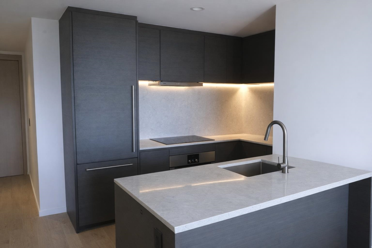 Kitchen Photo of 1001 1482 Robson Street, Vancouver, BC