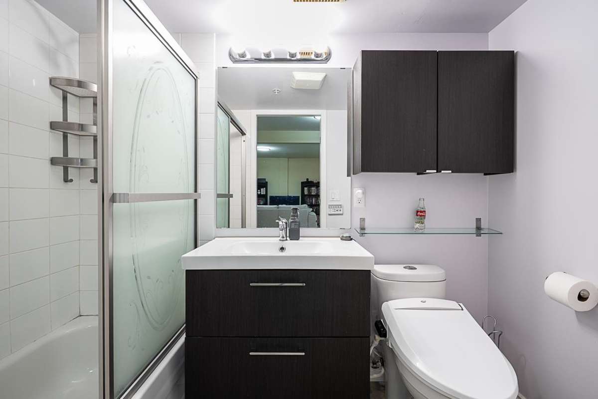 Entry Foyer Photo of 328 3000 Riverbend Drive, Coquitlam, BC