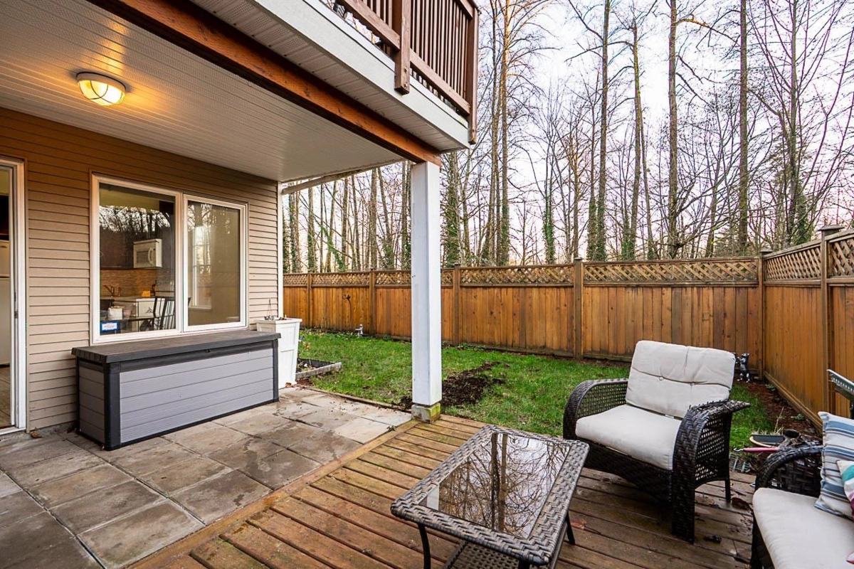 Front Yard Photo of 328 3000 Riverbend Drive, Coquitlam, BC