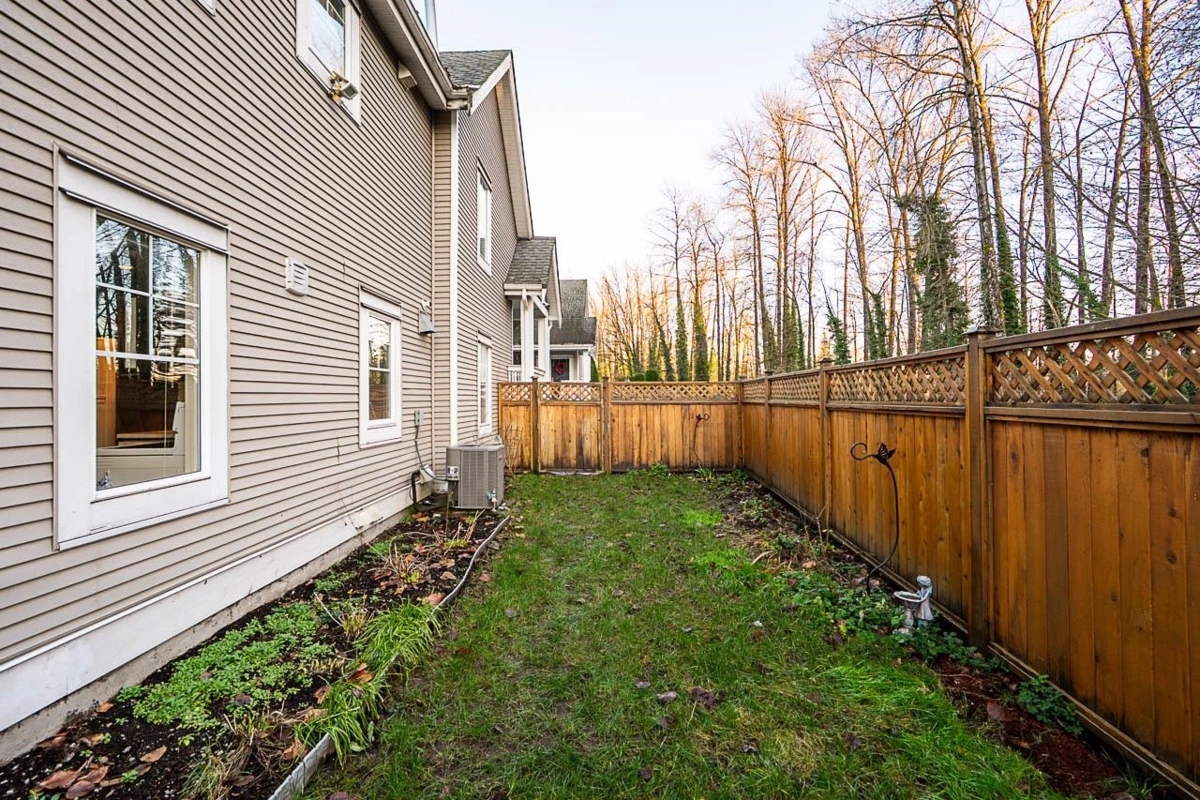 Garden / Landscaping Photo of 328 3000 Riverbend Drive, Coquitlam, BC