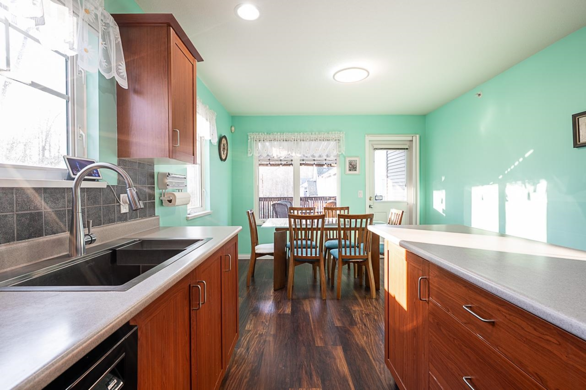 Kitchen Photo of 328 3000 Riverbend Drive, Coquitlam, BC