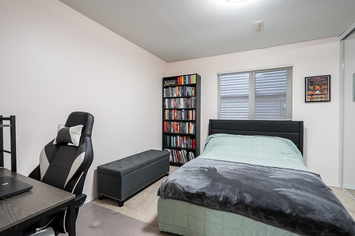 Laundry Room Photo of 328 3000 Riverbend Drive, Coquitlam, BC