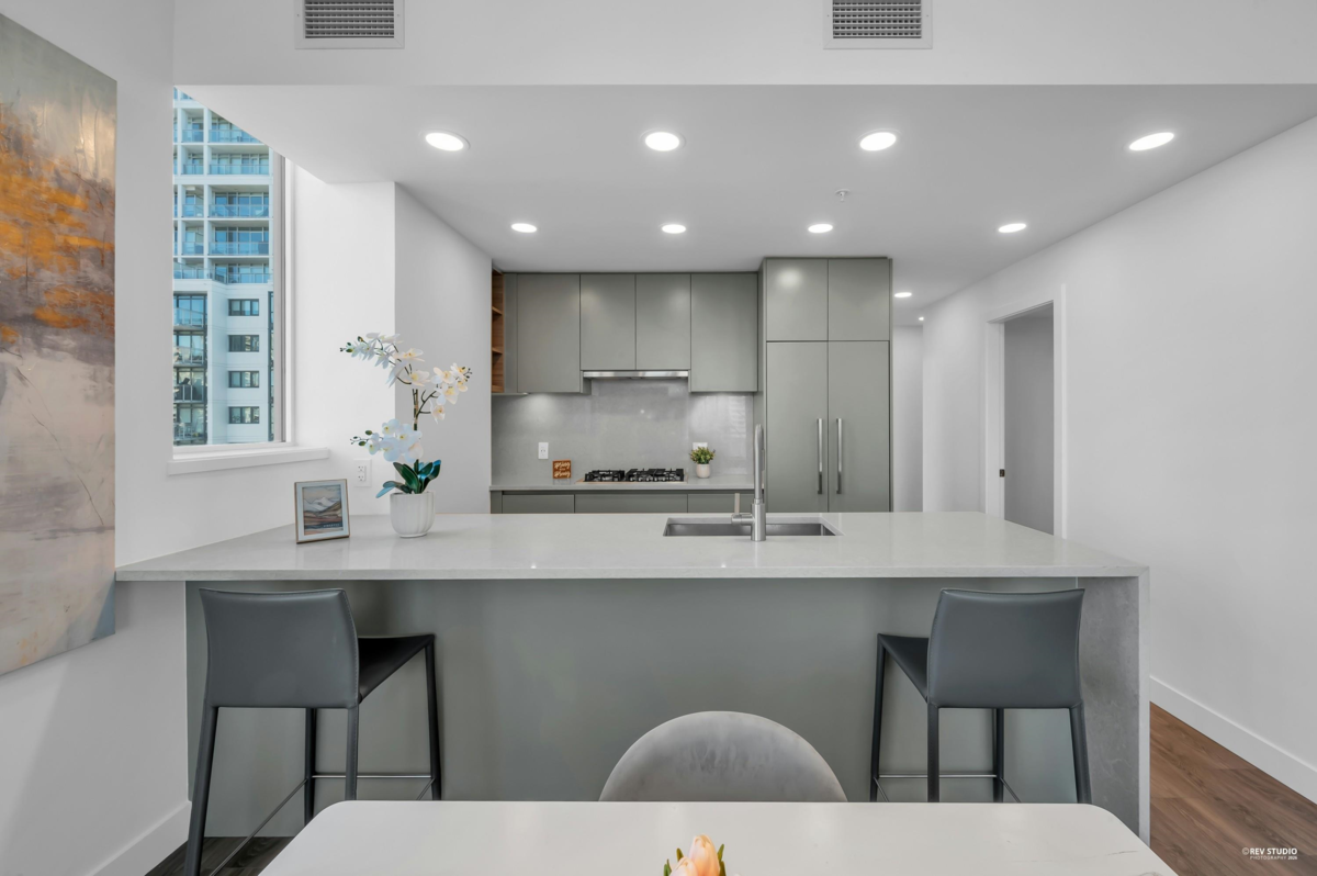 Walk-In Closet Photo of 1307 4433 Alaska Street, Burnaby, BC