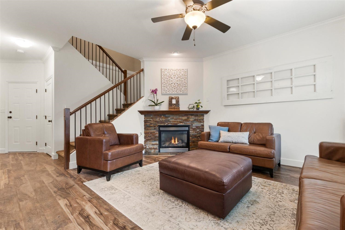 Family Room Photo of 23 46808 Hudson Road, Chilliwack, BC