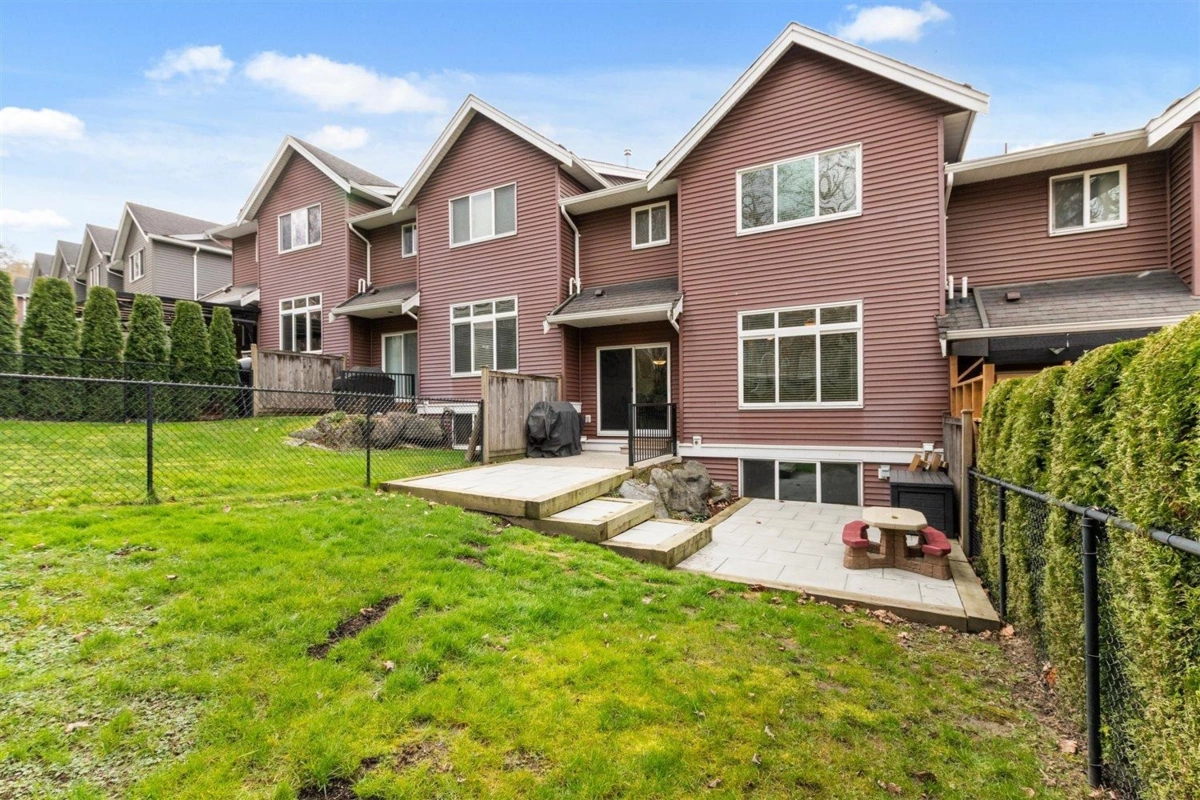 Hot Tub / Spa Photo of 23 46808 Hudson Road, Chilliwack, BC