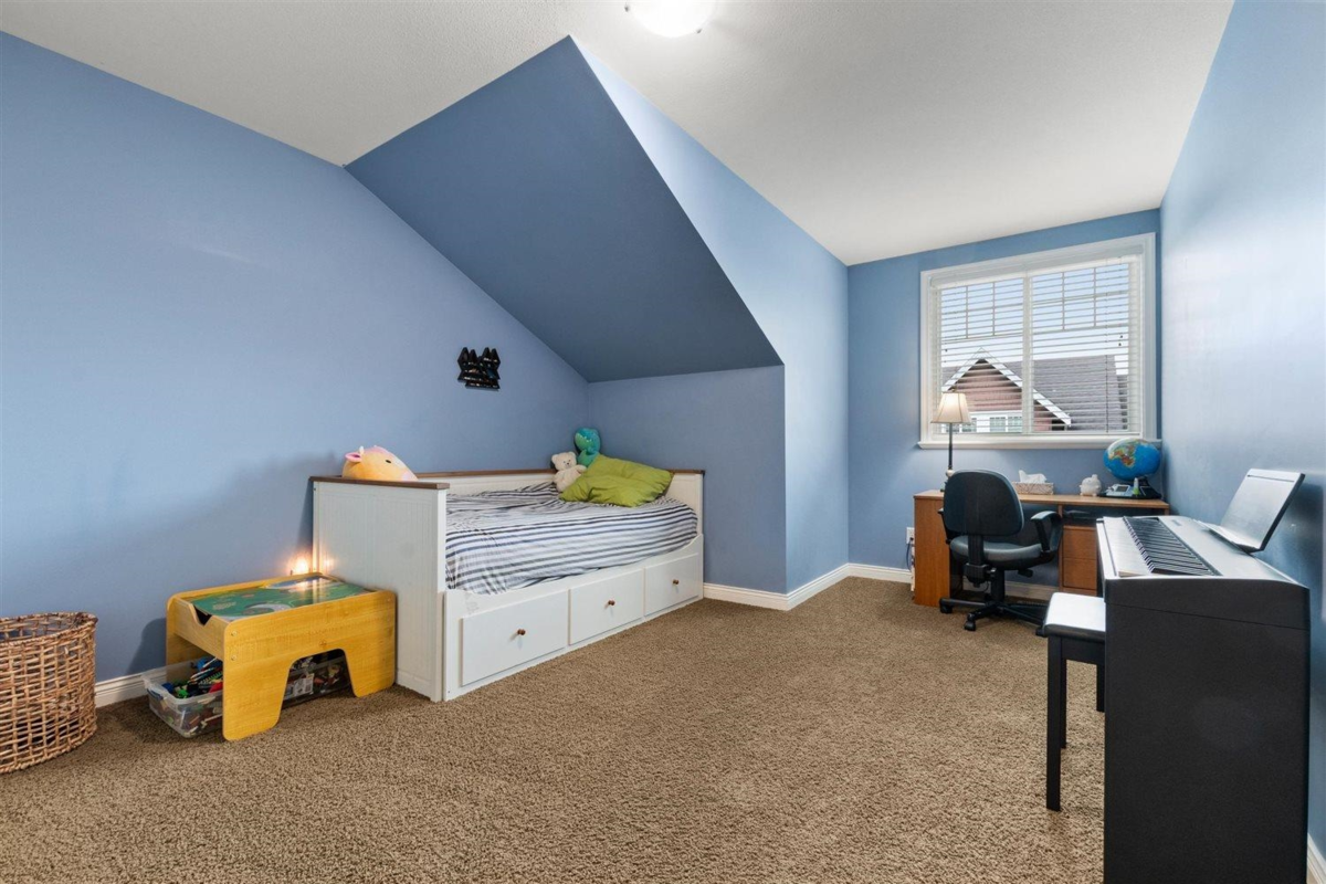 Laundry Room Photo of 23 46808 Hudson Road, Chilliwack, BC