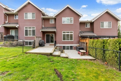 Swimming Pool Photo of 23 46808 Hudson Road, Chilliwack, BC