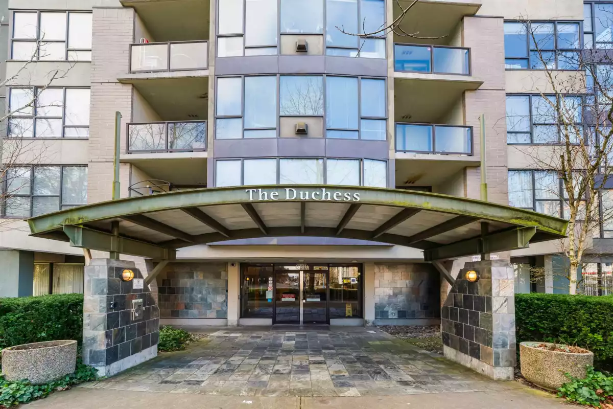 Front Yard Photo of 602 8180 Granville Avenue, Richmond, BC