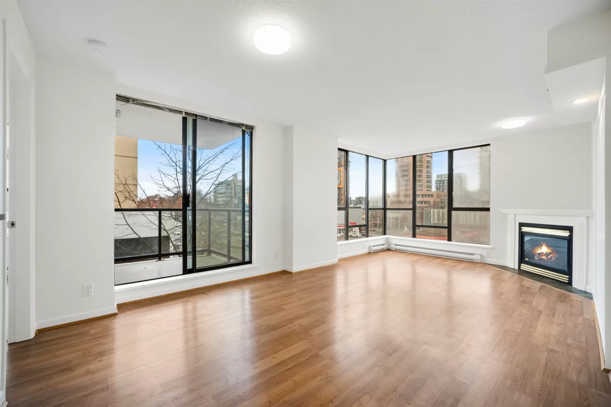 Living Room Photo of 602 8180 Granville Avenue, Richmond, BC