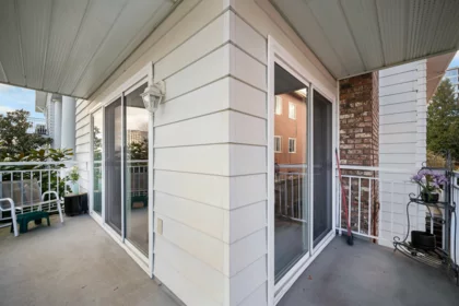 Laundry Room Photo of 202 1066 W 13th Avenue, Vancouver, BC