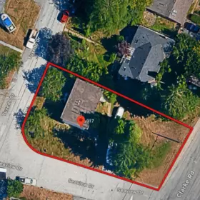 917 Clarke Road, Port Moody, BC, Port Moody — Half Duplex for sale