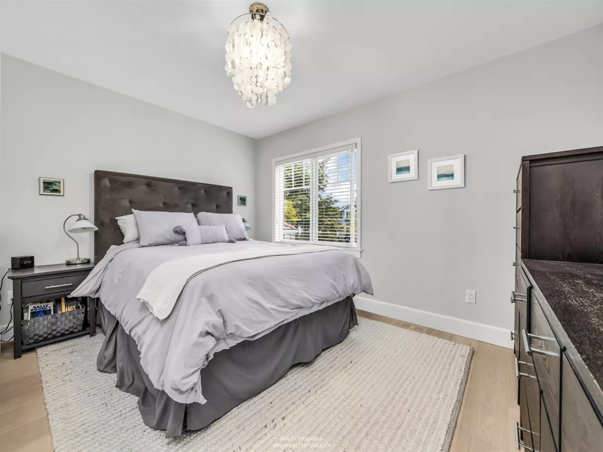 Breakfast Nook Photo of 2690 Kitchener Street, Vancouver, BC