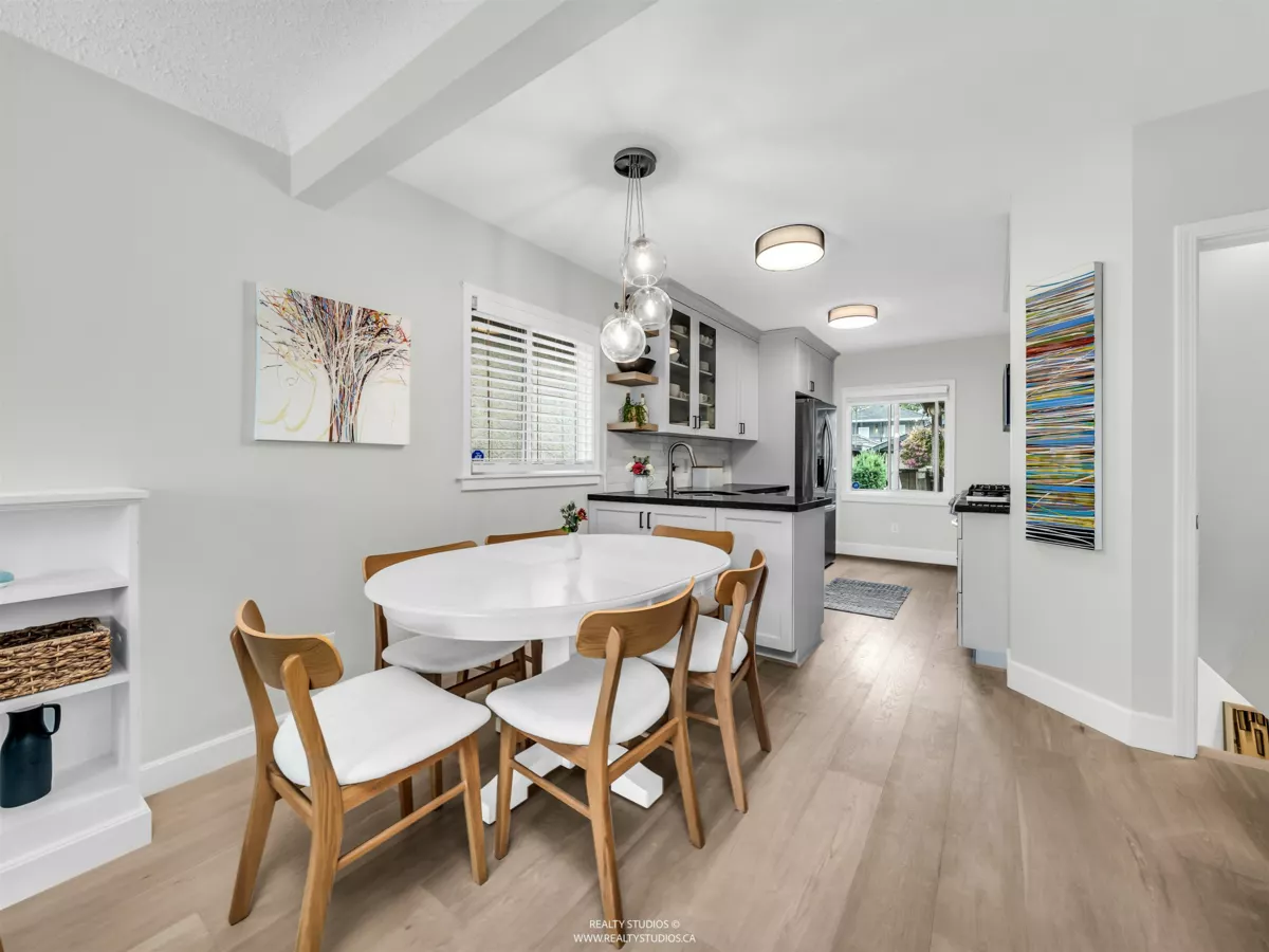 Dining Area Photo of 2690 Kitchener Street, Vancouver, BC