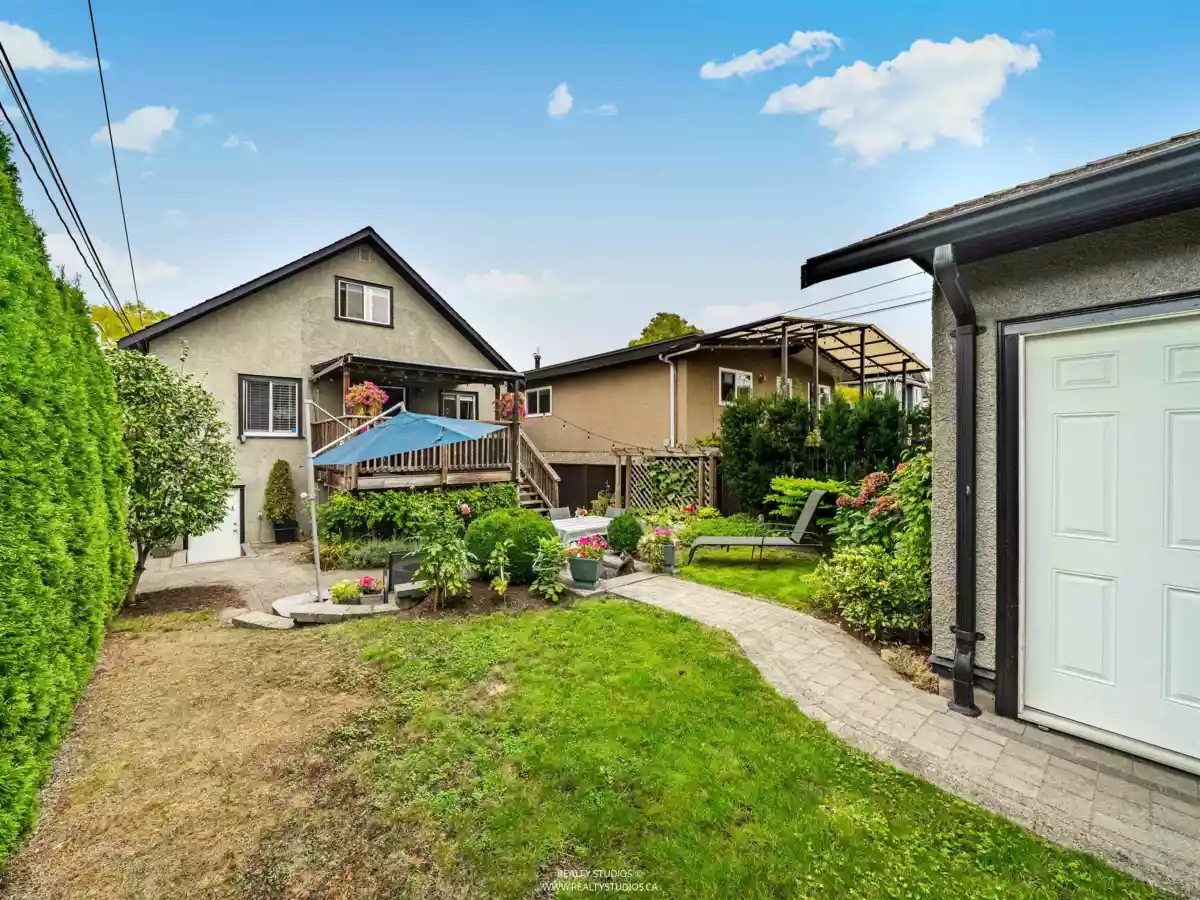 Garage Interior Photo of 2690 Kitchener Street, Vancouver, BC