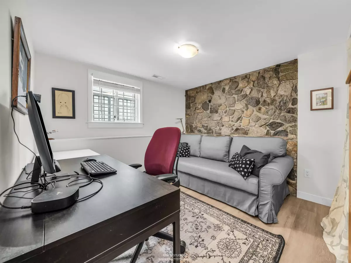 Office / Den Photo of 2690 Kitchener Street, Vancouver, BC