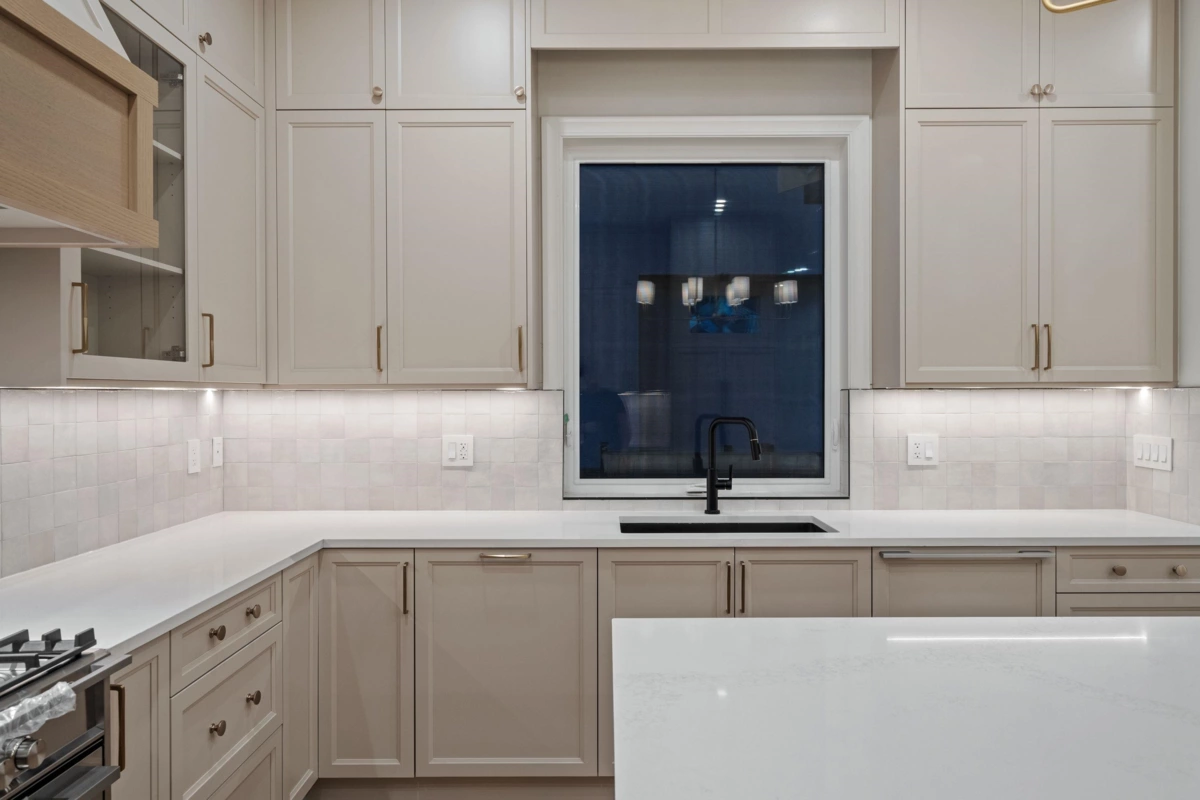 Breakfast Nook Photo of 101 18171 59 Avenue, Surrey, BC