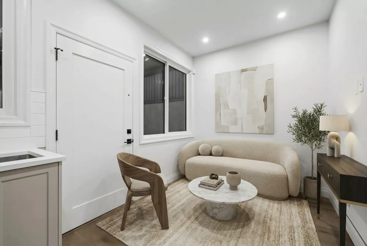 Laundry Room Photo of 101 18171 59 Avenue, Surrey, BC