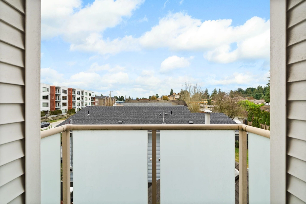 Office / Den Photo of 25 2378 Rindall Avenue, Port Coquitlam, BC