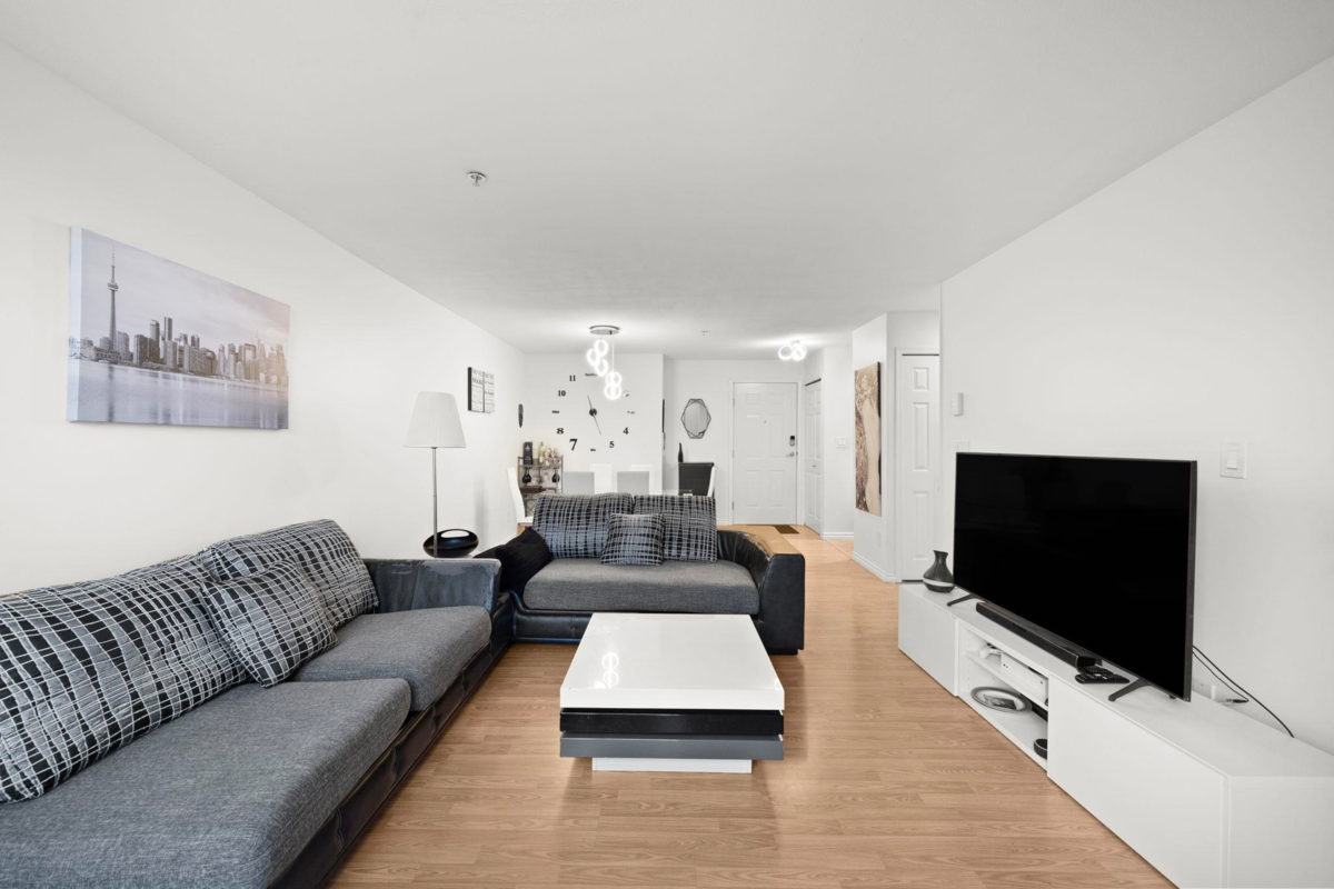 Pantry Photo of 25 2378 Rindall Avenue, Port Coquitlam, BC