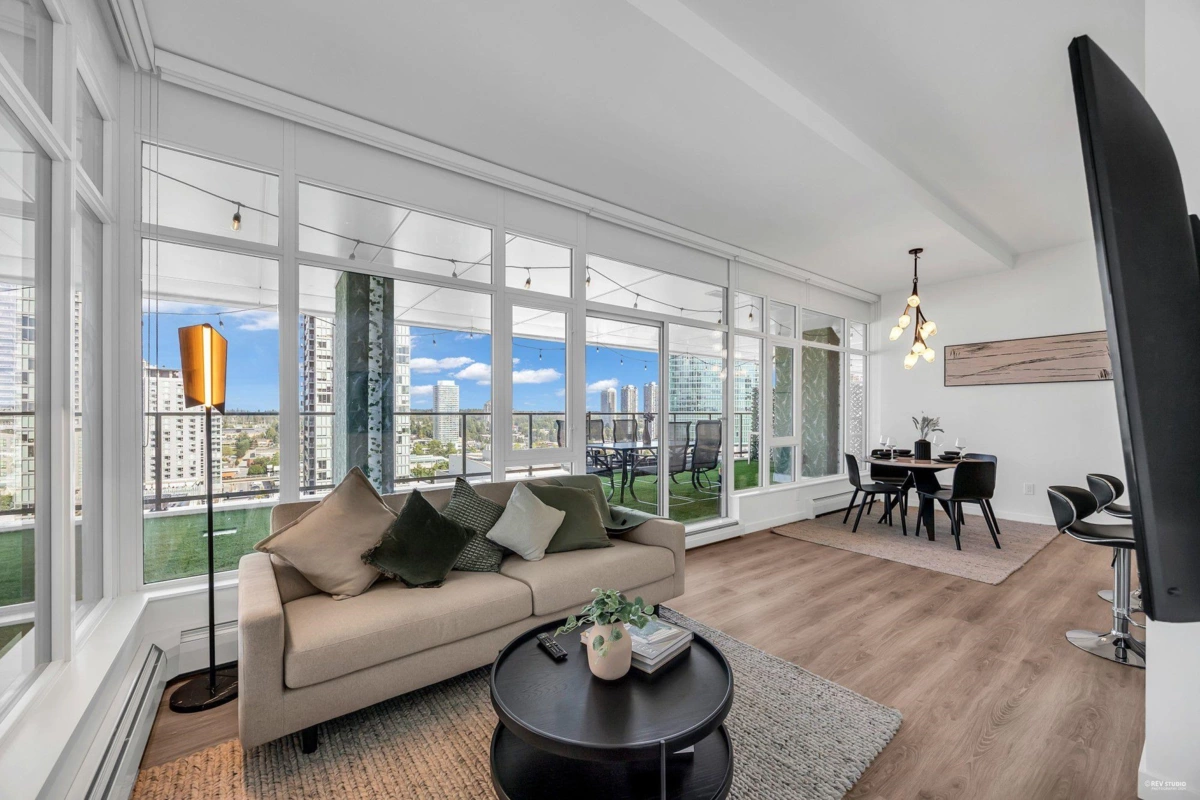 Aerial View of 1403 13350 Central Ave Avenue, Surrey, BC