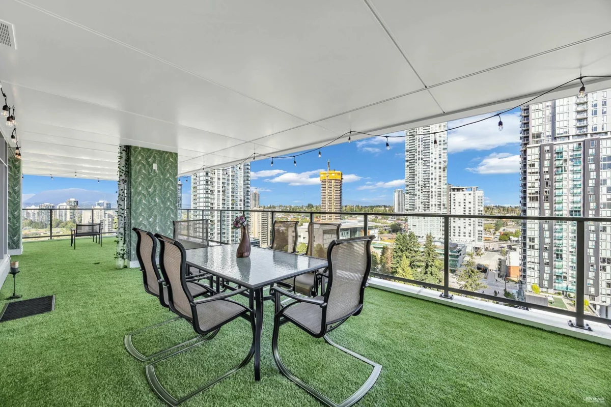 Exterior Rear Photo of 1403 13350 Central Ave Avenue, Surrey, BC