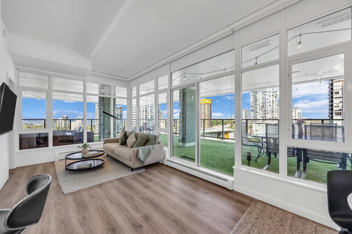 Garden / Landscaping Photo of 1403 13350 Central Ave Avenue, Surrey, BC