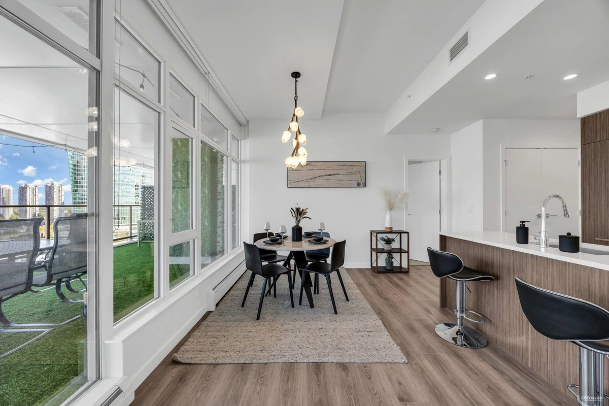 Outdoor Patio Photo of 1403 13350 Central Ave Avenue, Surrey, BC