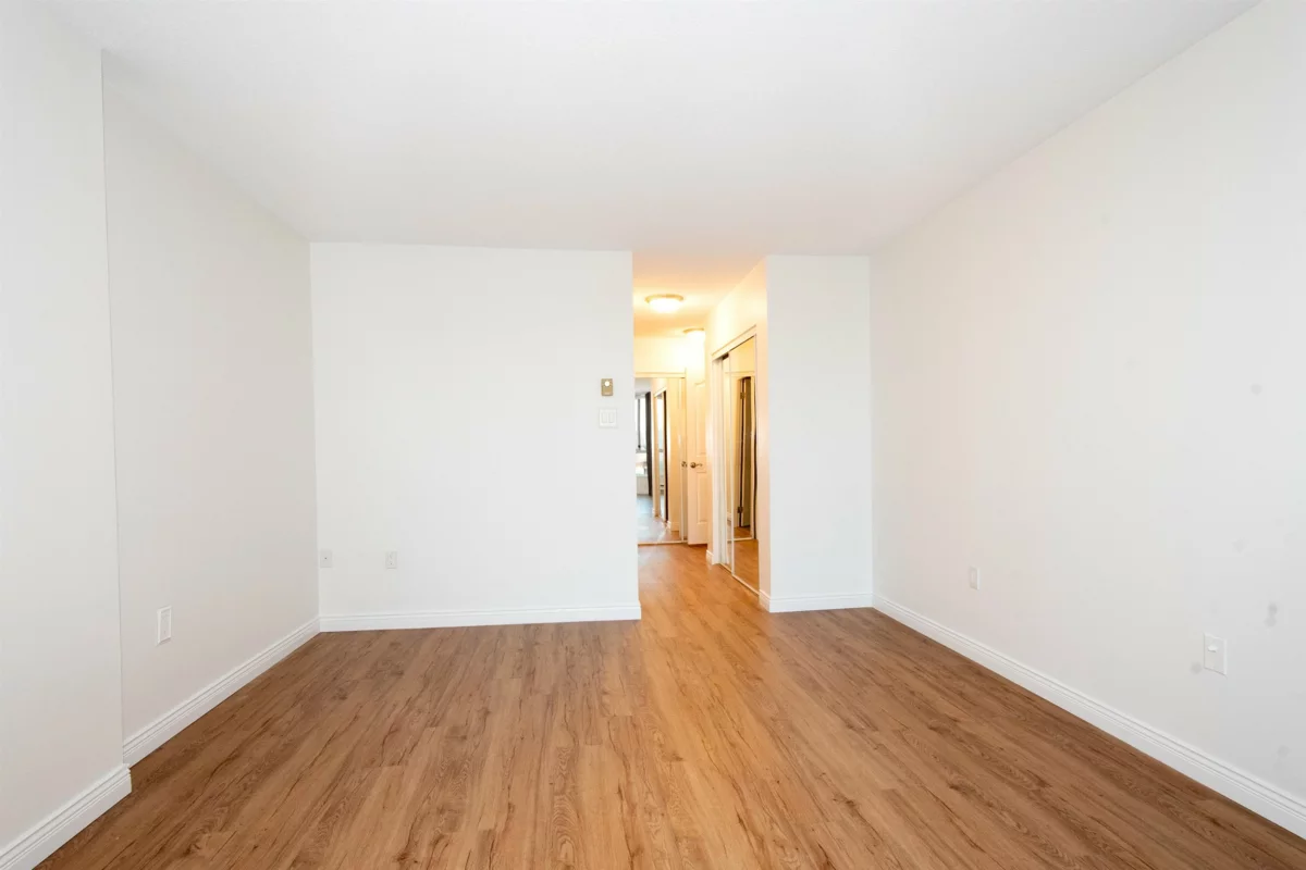 Walk-In Closet Photo of 605 1245 Quayside Drive, New Westminster, BC