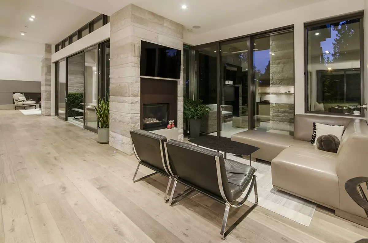 Kitchen Photo of 2998 Rosebery Avenue, West Vancouver, BC