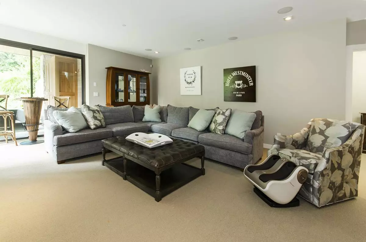 Office / Den Photo of 2998 Rosebery Avenue, West Vancouver, BC