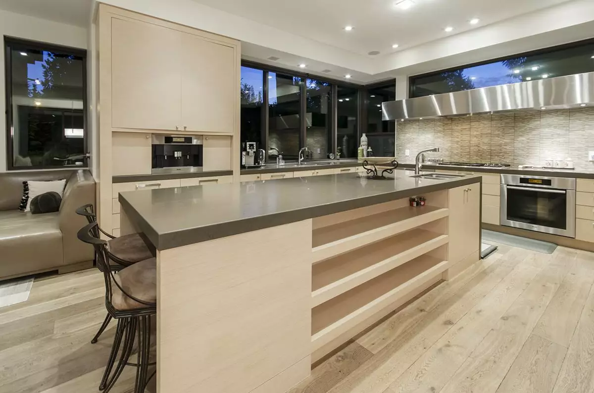 Primary Bedroom Photo of 2998 Rosebery Avenue, West Vancouver, BC