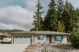6222 Sitka Road, Sechelt, BC