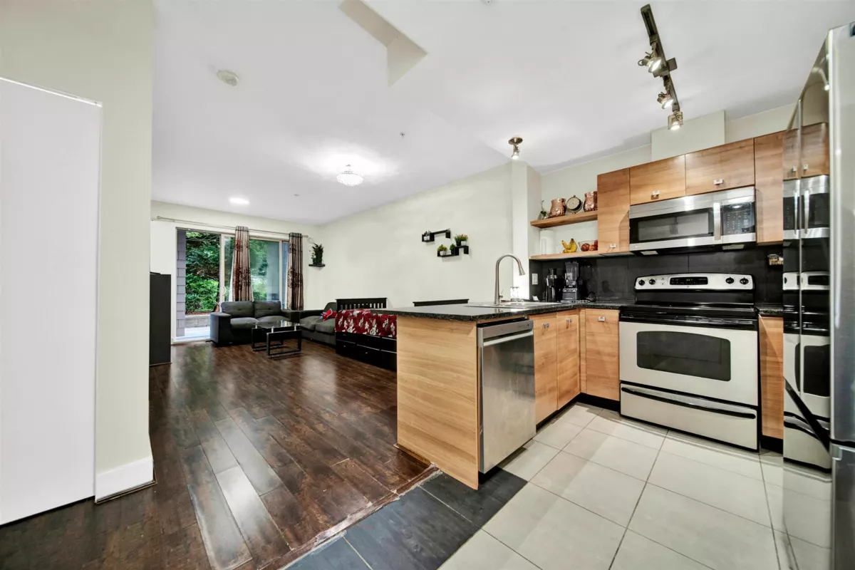 Family Room Photo of 131 6628 120 Street, Surrey, BC