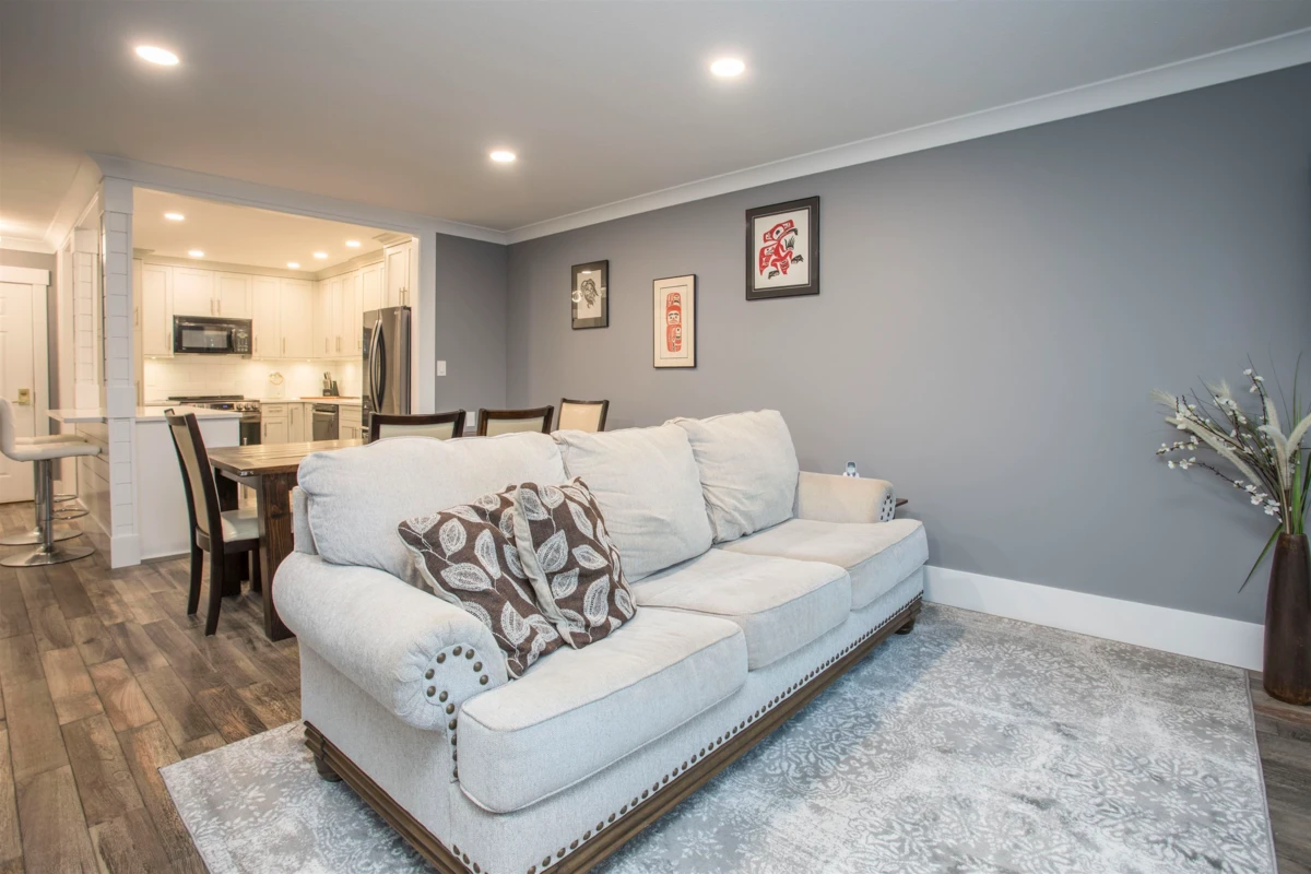 Living Room Photo of 507 1350 Vidal Street, White Rock, BC