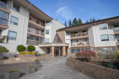 Hot Tub / Spa Photo of 507 1350 Vidal Street, White Rock, BC