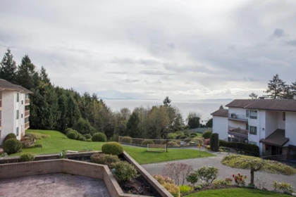 Outdoor Kitchen Photo of 507 1350 Vidal Street, White Rock, BC