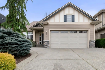 44564 Mclaren Drive, Chilliwack, BC, Chilliwack — Single Family Residence for sale