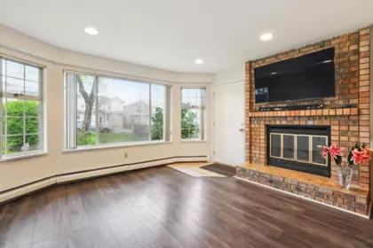 Office / Den Photo of 3778 Nithsdale Street, Burnaby, BC