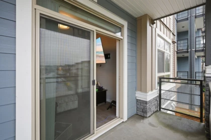 Garage Interior Photo of 301 45562 Airport Road, Chilliwack, BC