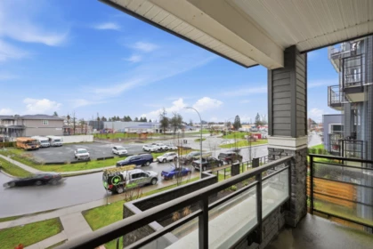 Staircase Photo of 301 45562 Airport Road, Chilliwack, BC