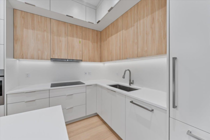 Guest Bathroom Photo of 102 1518 Hatton Avenue, Burnaby, BC