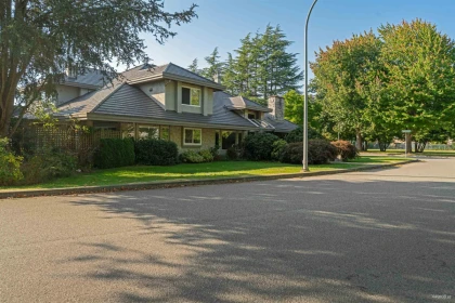 Front Yard Photo of 7215 Frobisher Drive, Richmond, BC