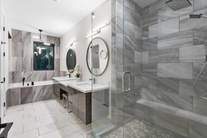 Entry Foyer Photo of 205 210 Street, Langley, BC