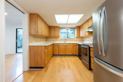 Basement Recreation Room Photo of 104 12745 16 Avenue, Surrey, BC