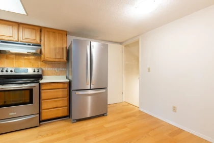 Hallway Photo of 104 12745 16 Avenue, Surrey, BC